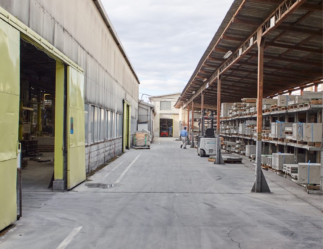 埼玉工場内外風景